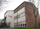 Grundschule im Ortsteil Wenigumstadt